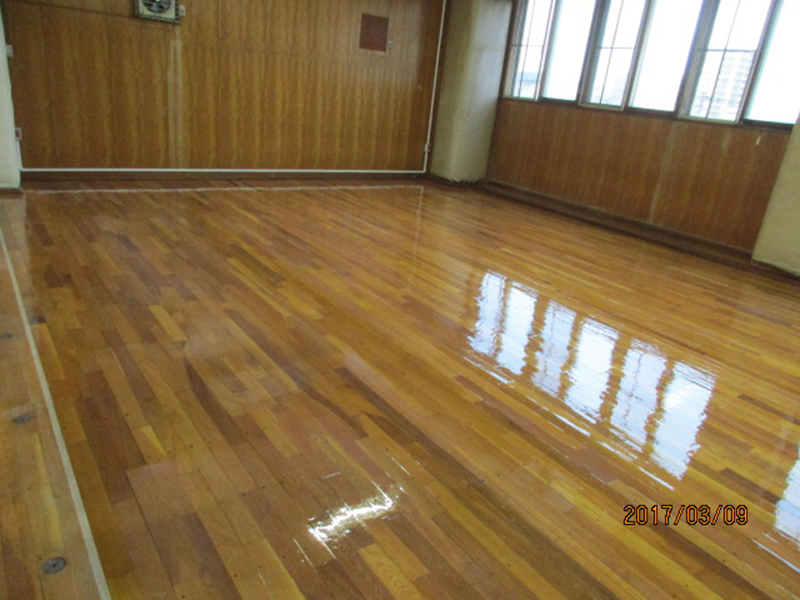 武道館ウレタン塗布作業終了後